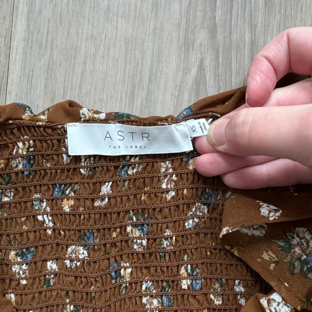 Astr Floral Ruffle Brown Blouse - Picture 4 of 5